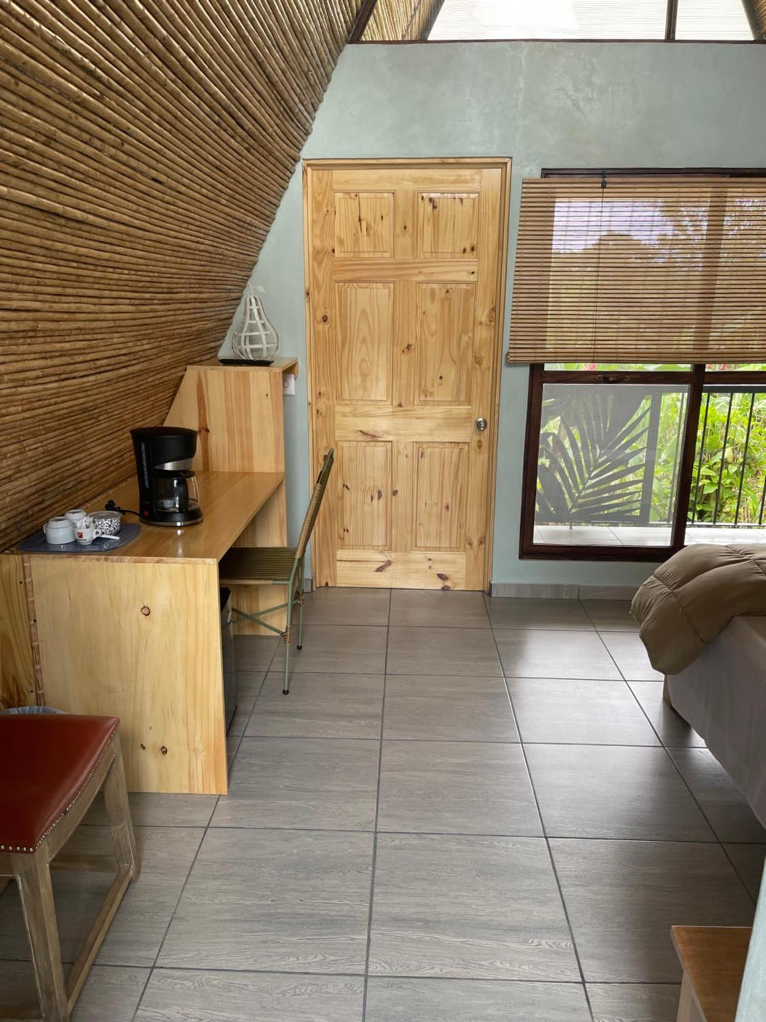 Las Casitas Italiana Sabalito 外观 照片